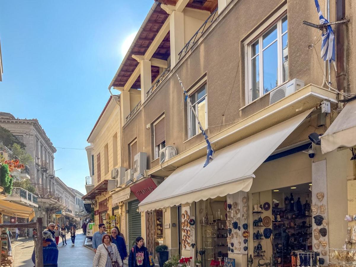 Hadrians Den In Heart Of Plaka By Jj Hospitality Atenas Exterior foto