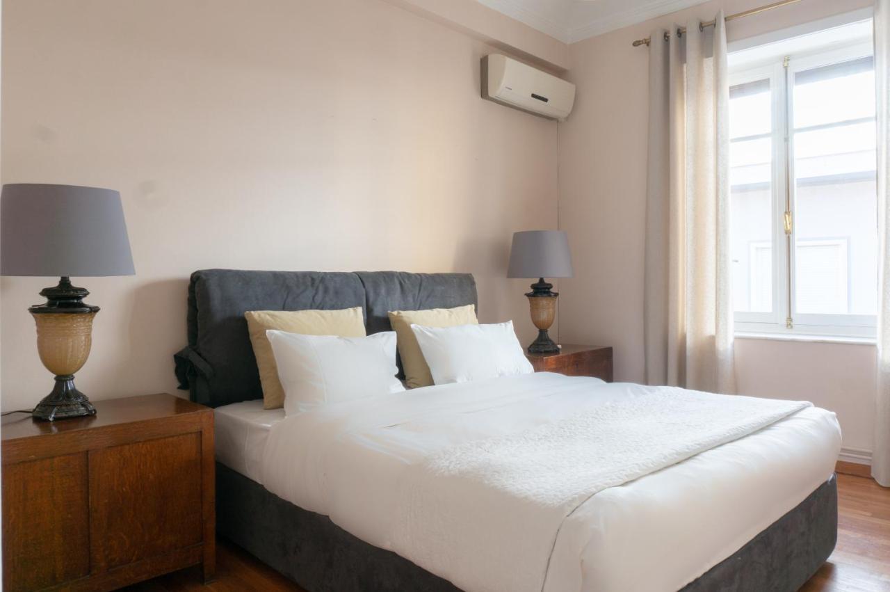 Hadrians Den In Heart Of Plaka By Jj Hospitality Atenas Exterior foto
